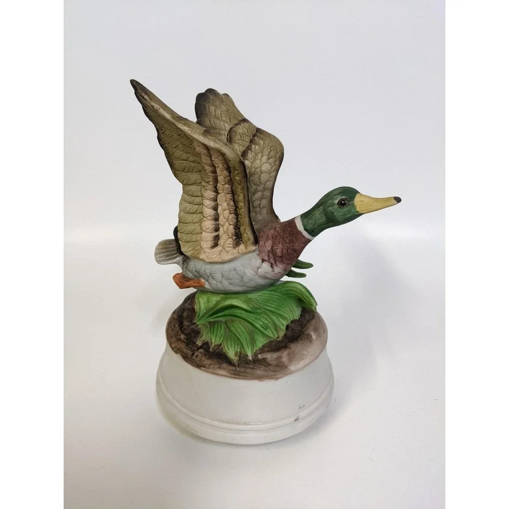 Porcelain Bird Music Box Vintage